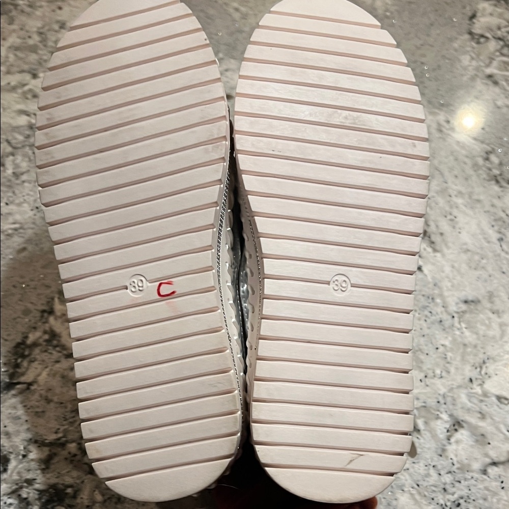 Embellished Slip-On Women Shoes - Picture 5 of 6